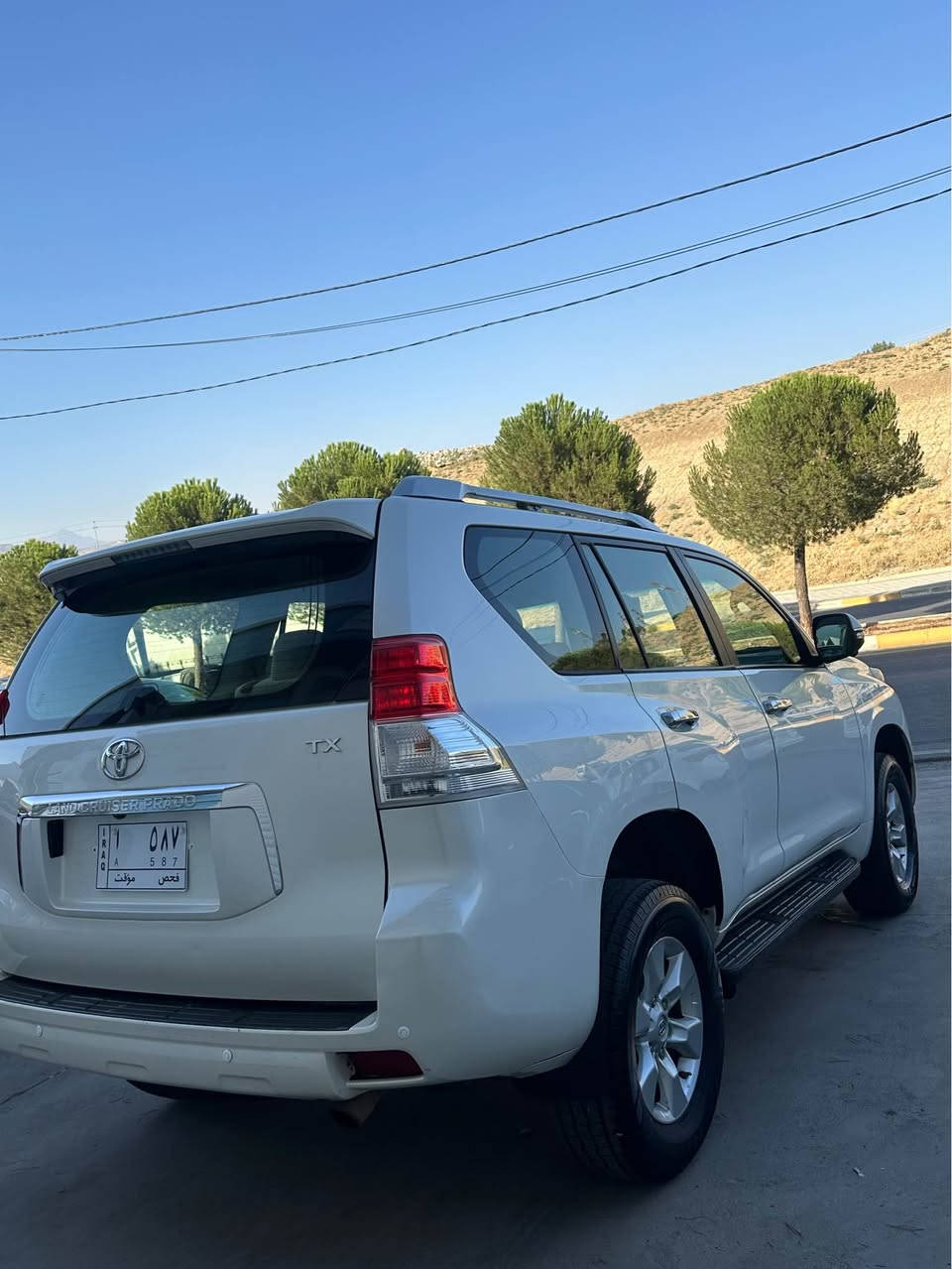 Toyota prado 2011 
٢٠٠ هه زار كم رويشتووه 
بسته ك بوياغى هه يه له ده ركه ى 
هه زه و پاكانه ى قانونى بؤ كراوه هيچ كيشه نيه له مرور و مفرزه سعرى ١٤٥ كه ميك مجال 
*********** أربيل, العراق
