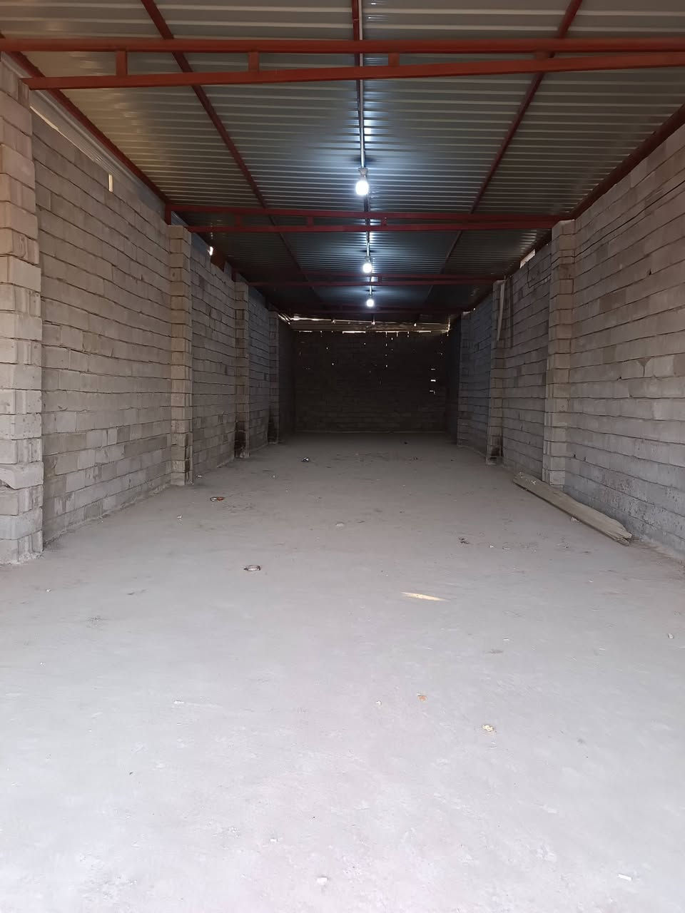 السلام عليكم جملون الإيجار مساحه ١٥٠ متر ع شارع العام  بحي ل حكيم ل ثانيه ‏ لستفسار     ‪***********‬‏@@
