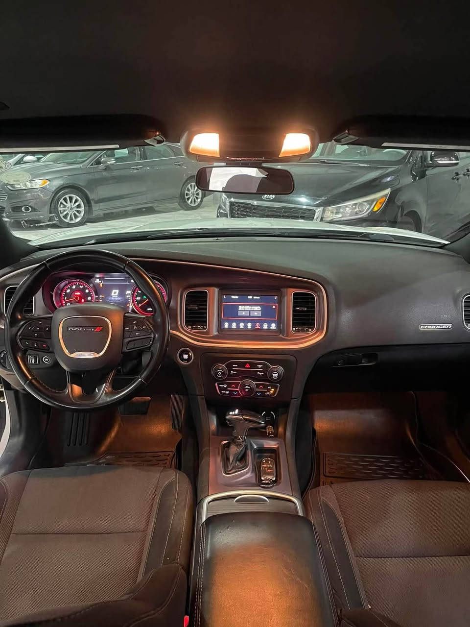 تشارجر SXT • ٢٠٢٢ • بدون ضربه