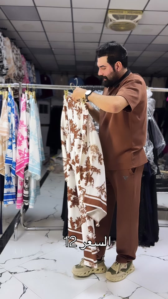 ملابس • للبيع • التفاصيل بالصور