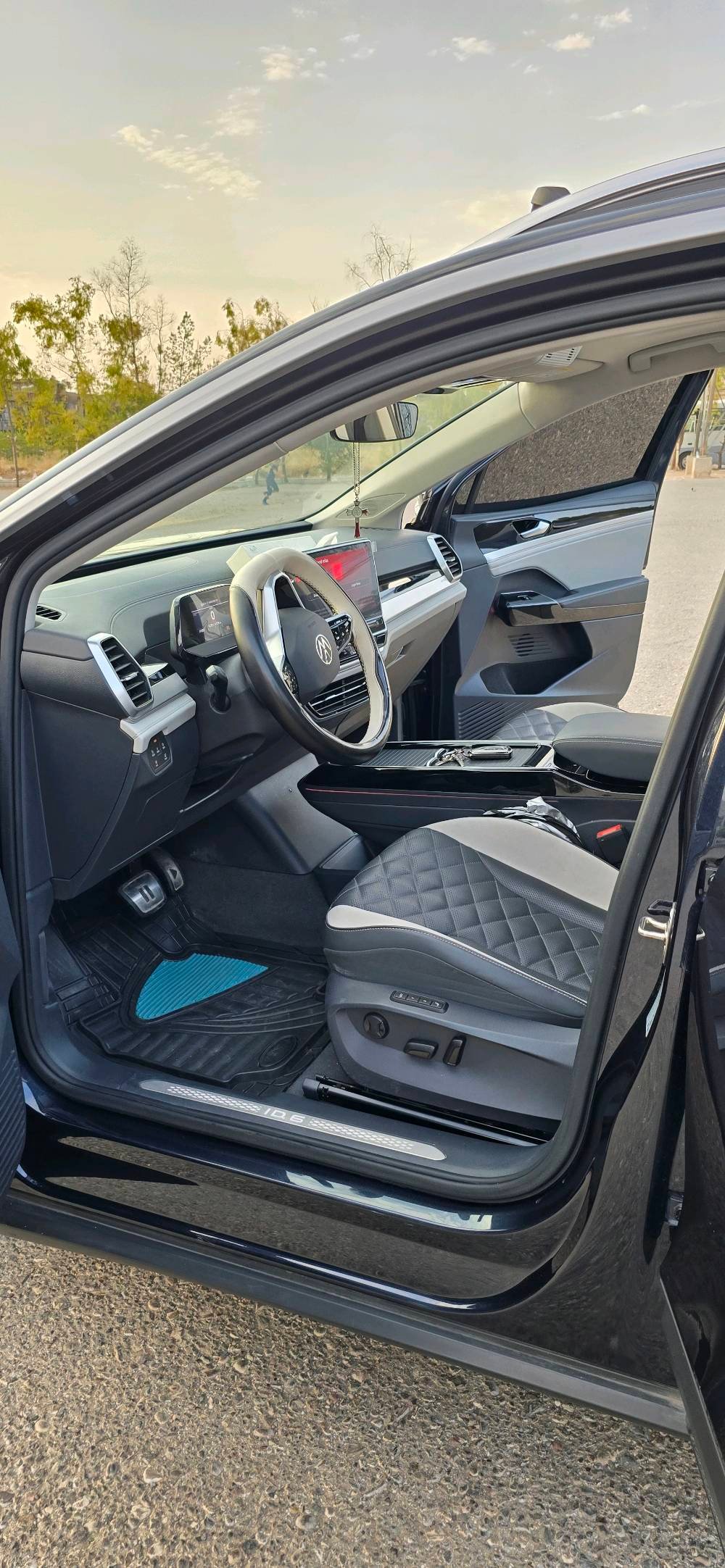 فولكس فاكن Volkswagen ID.6 Crozz Pro موديل 2022
محرك كهربائي بالكامل
العزم 310 نيوتن متر
دفع خلفي RWD
بطارية 84.8 kWh
مدى قيادة يصل إلى 600 كم
💎ــسعر✅:: الــرد تلقائــي📮
شاشة حديثة ونظام تقني متطور
سقف بانورامي
كامرة 360 درجة
بصمة وتشغيل Push Start
مصابيح LED
حساسات ركن
شحن سريع
سيارة عائلية مريحة ومناسبة 
للاستخدام اليومي والسفر
ارقام التواصل::   ***********
#Volkswagen
#فولكسواكن
#فولكسواجن
#id6
#معارض_اربيل
#معارض _العراق
#اربيل
#العراق
#معرض
#سيارات_كهربائية