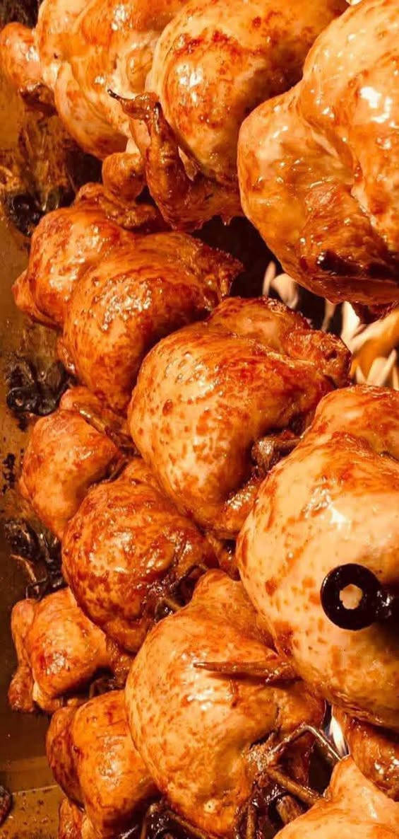 🍗🔥 جاهزين لأطيب دجاج مشوي؟ 🔥
دجاج عراقي طازج، متبّل بتتبيلتنا الخاصة ومشوي على أصوله 🤤

🔥 طعم غني
🍗 دجاج طازج
😋 نكهة تخليك تطلبه مرة ثانية
👨‍👩‍👧‍👦 مناسب للّمة والعائلة

إذا نفسك بدجاج مشوي مرتب وطعمه يفتح النفس…
نار وحطب هو اختيارك 🔥🍗

📲 اطلب هسه وخلي الطعم يوصل لبابك 🔥
نار 🔥وحطب— الطعم اللي ينحفظ بالبال
عنوانه كويريش حي السلام قرب المدخل 
للطلب 
***********
