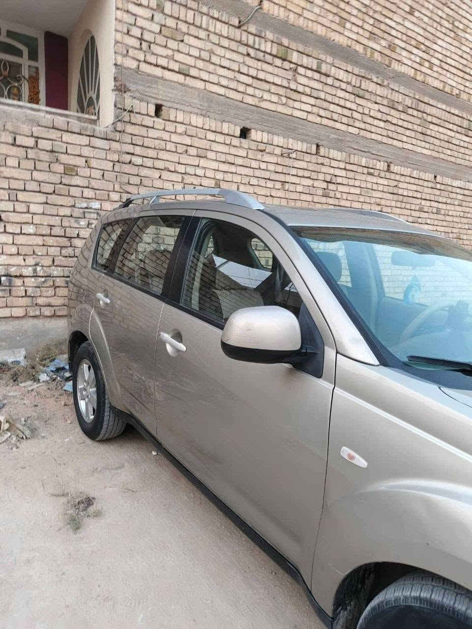 سلام عليكم
ميستوبيشي اوتلاندر موديل ٢٠٠٨  سيارة مكفولة من كلشي خليجي ماشية255الف كيلو فقط 

مواصفات 

بصمة 

دخول ذكي 

فتحت سقف 

تحكم مري 

مثبت  سرعة 

دكم مستشعرات للبصمة باب سايق  وبصف سايق وصندوك 

اربع جامات اوتو ينزلن ويصعدن 

تبريد ثلج 

مشدود عليها زنون عالي ثلجي 

كلشي شغال بيها 

مكفولة سيارة كلها 

محرك 4سلندر دوش  2400cc

سعرها   95 وبيها مجال 

للتواصل  ***********
