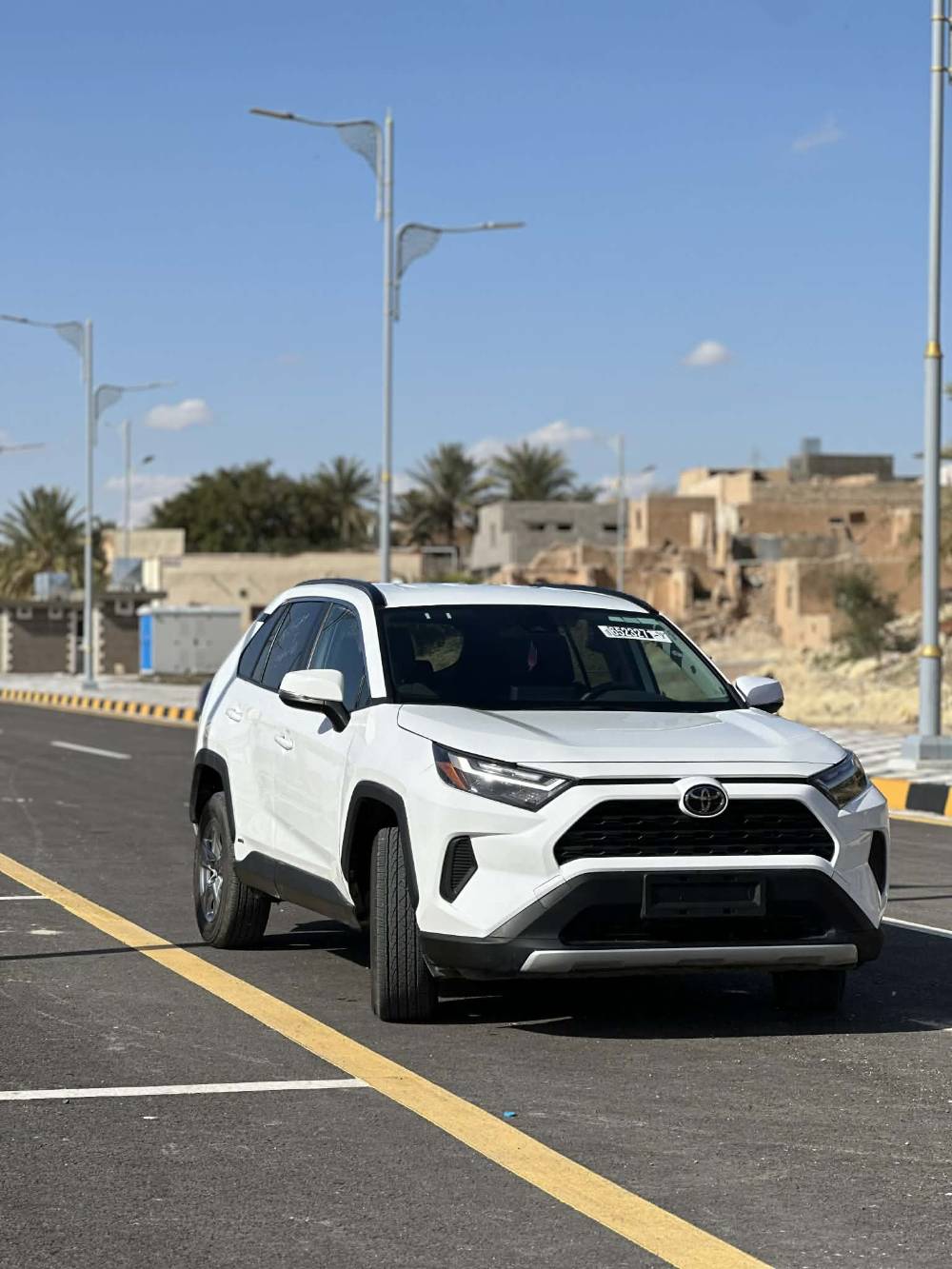 راف فور هايبرد • XLE • ٢٠٢٥