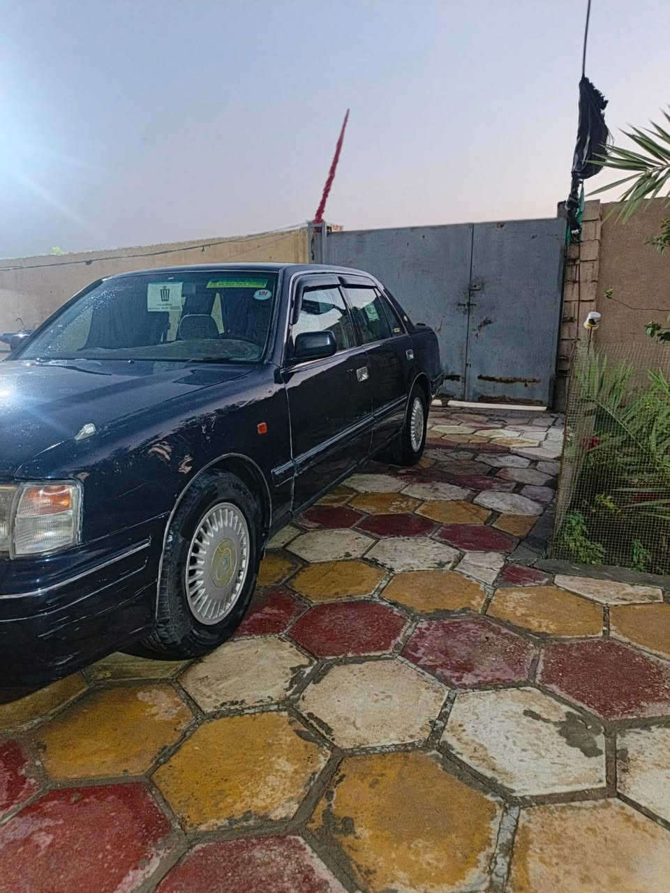 سلام عليكم راس الثور تكم نيلي رقم بغداد سياره جاهزه بيها رشات صبغ وبيه ضربه بل جاملغ كفاله مكينه وكير وعيب شرعي واصوليات تحويل بكل وقت السعر 75 مكان الناصريه ***********
