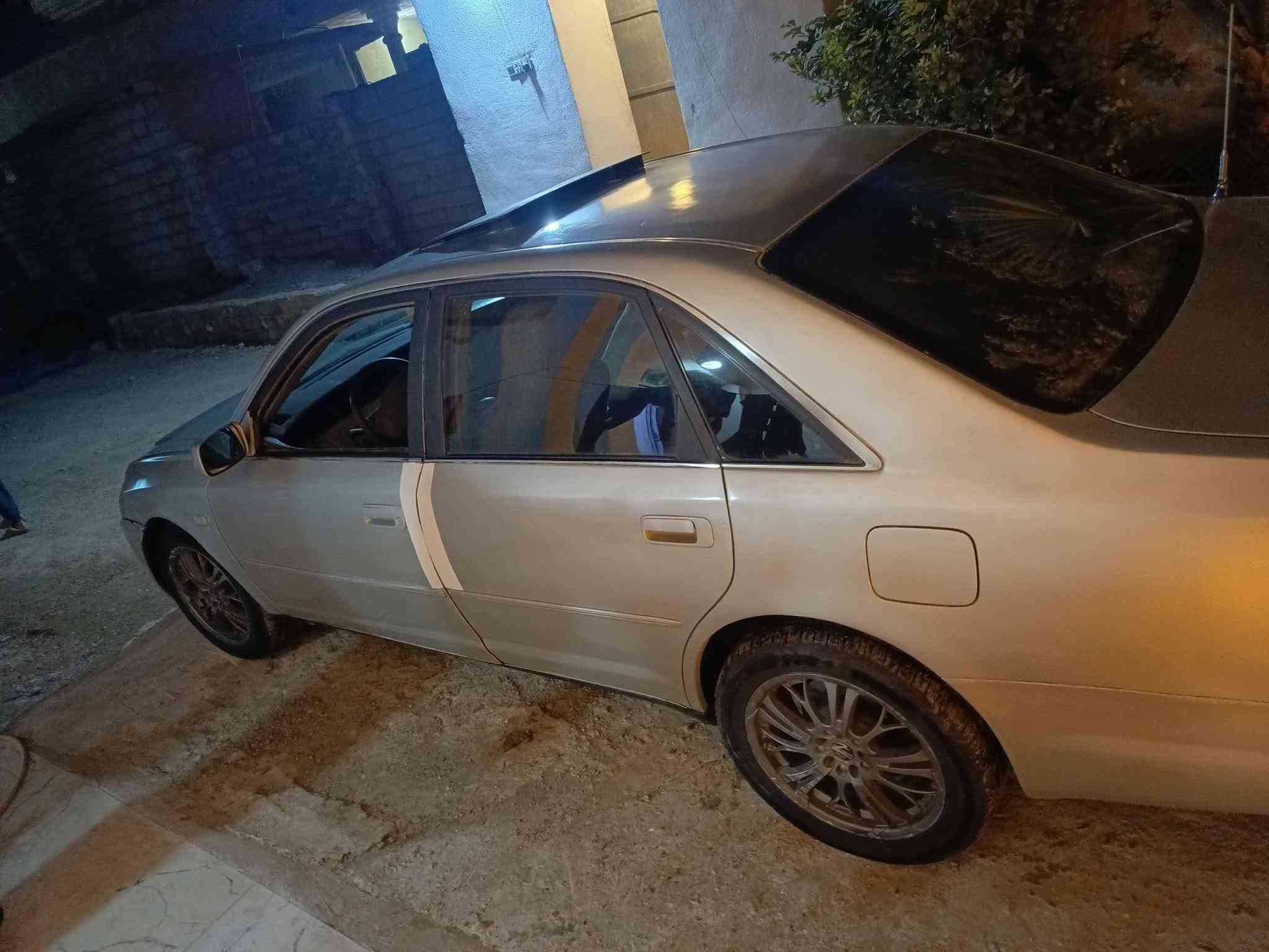افالون • 2001 • ما بيها شي