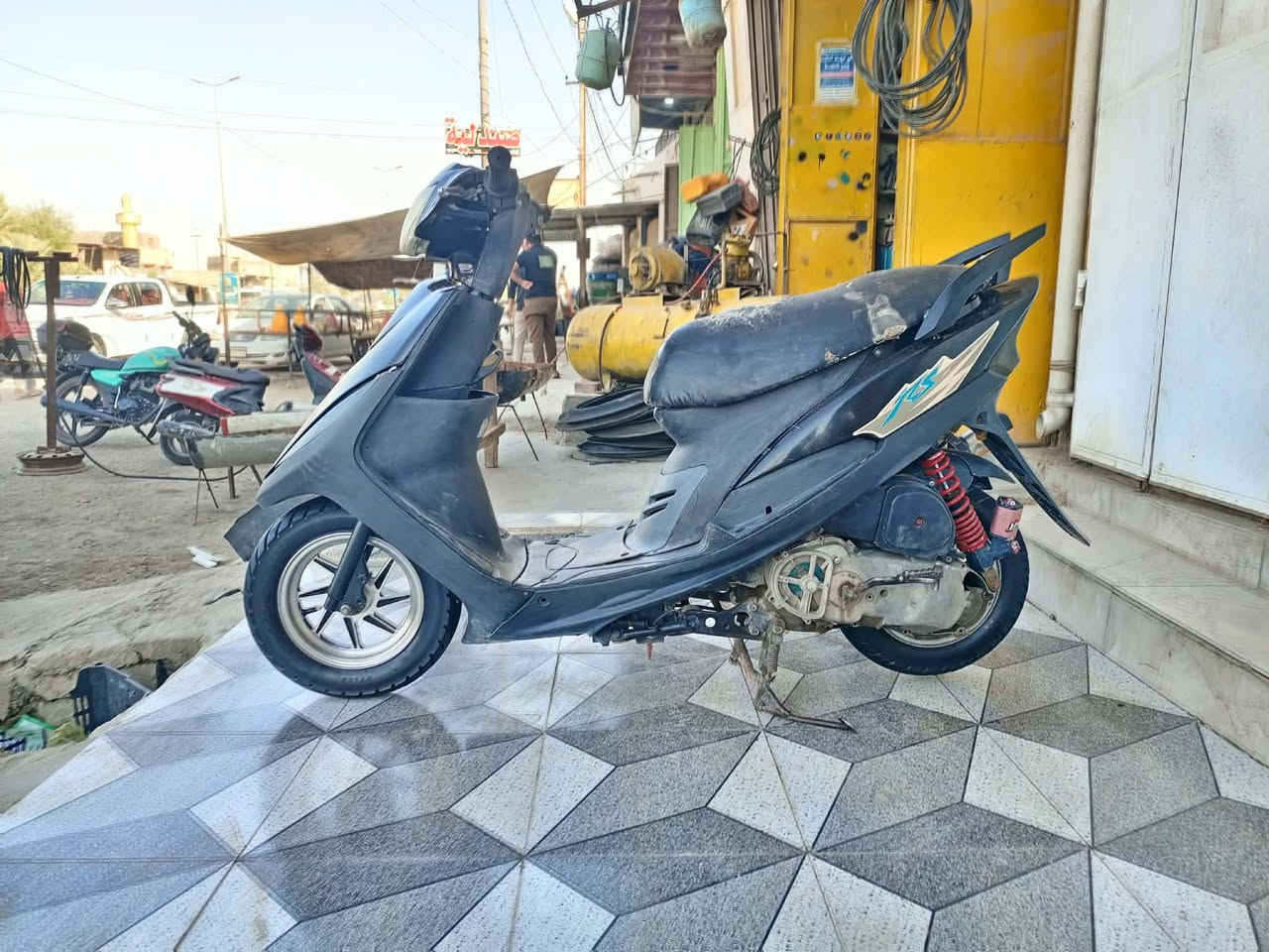 سلام عليكم ماكس عدله بوشه 49 مفتوحهه ولفات سلف هندر تشتغل شلعه ومعدل دراجه ختم واحد ويا المكينه   دبل خلفيه رياضي ويل نجمه كلجات رياضي سبايدر رياضي صالنصه اف ام كهربائيت شغاله السعر 250 قفل وبيه مجال   العنوان ديوانية الحمزة الشرقي الرقم. ***********
