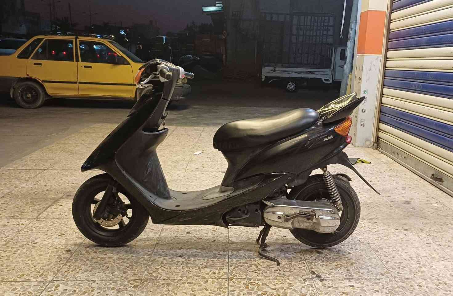 مساء الخير للبيع عصفوريه سرعته ٦٠ فحل دراجه بلاديه كله شغاله من سلف وهندر شلعه معدل ع فحص السعر 350  السكن بغداد حي البنوك شراي يخابر فقط ارد،،،  ***********
