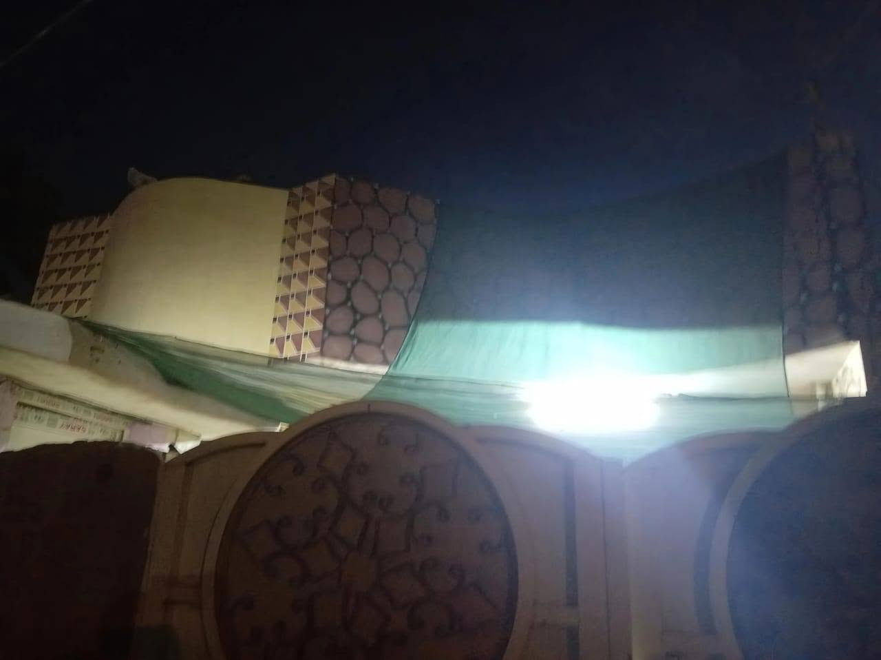 لا توجد تفاصيل

نص مكتوب في الصور:
- دار للبيع المساحه ١٥٠متر طابو زراعي سند ٢٥ بعقوبه السوامره ٢ مقابل اسواق الشمري *********** بي واتساب