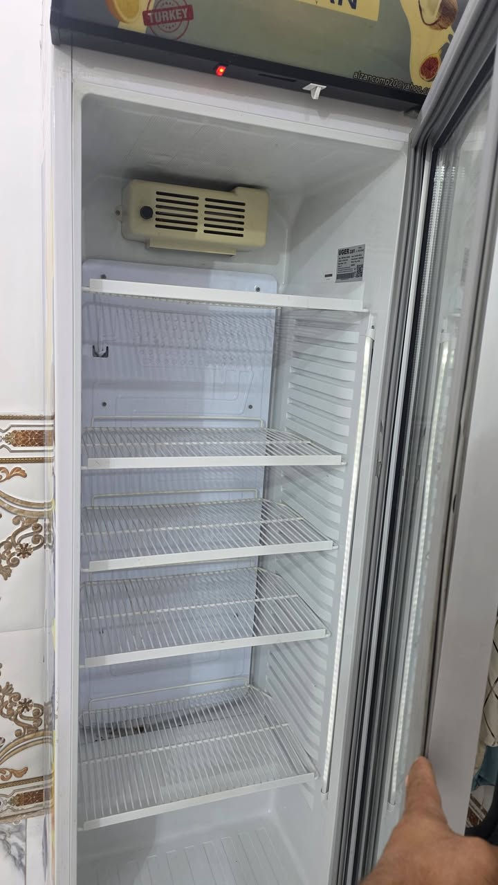 براد عارضه للبيع السعر ٣٠٠ وبي مجال عنوان حله ورديه خارج رقم موبايل ***********
