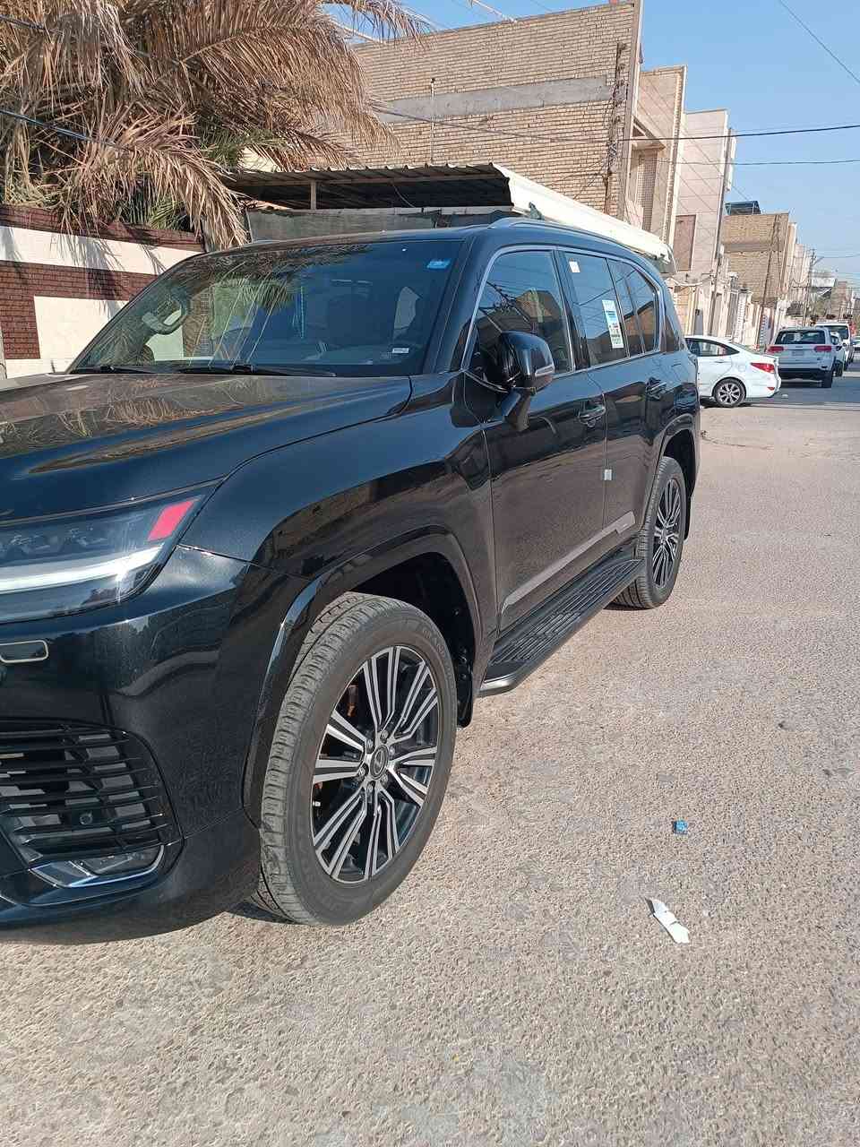 السلام عليكم
لكزس موديل 23 بلاتينيوم مكفوله مغلفه PPF فول السياره رقم بغداد تحويل ثاني يوم
العنوان النجف الاشرف 
الاتصال***********
