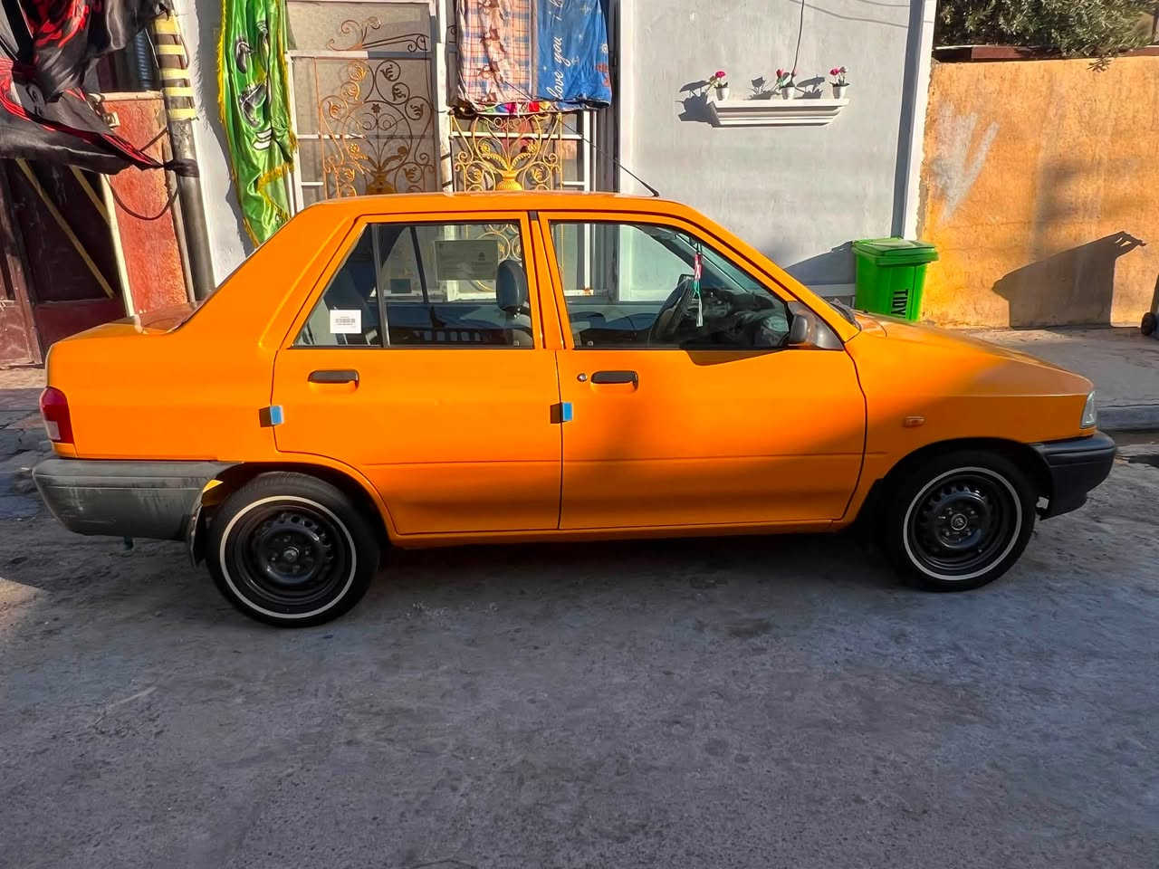 السلام عليكم للبيع سايبا موديل 2023 بسمي مصفره هيئه وغرامه هزه جديده محرك كير صدر كهربائيات كله كفاله مامتعوبه تدفئه تبريد ثلج تخم تاير خط ابيض شاشه كامره خلفيه دواره شواصي لغود جدد فقط بيهة صبغ باب السايق وشويه من جاملغ السعر 53 وبيهة مجال (قليل)للشراي عنوان بغداد الدوره الرقم ***********
