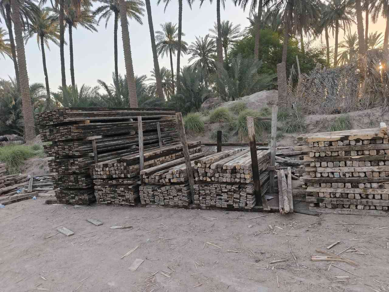 قالب خشب للبيع العدد 14 العنوان بابل اتصال ***********
