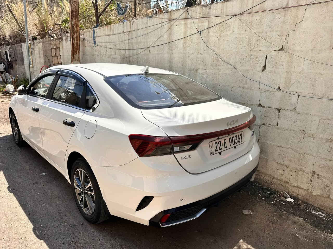 🚘 Kia K3 2024 | فول مواصفات 🔥

💵 السعر:  135$ (يُرجى التأكد من السعر)

━━━━━━━━━━━━━━━━━━

🔰 معلومات السيارة
🚗 النوع: Kia K3
📅 الموديل: 2024
⚙️ المحرك: 1500 CC (4 سلندر)
🛣️ المسافة: 13,000 كم فقط
🪪 الرقم: أربيل
❤️ الداخل: جلد أحمر

━━━━━━━━━━━━━━━━━━

✨ المواصفات
✔️ فتحة سقف
✔️ فرش جلد فاخر
✔️ 6 Airbags
✔️ شاشة لمس + كاميرا خلفية
✔️ بصمة تشغيل + بصمة أبواب
✔️ مكيف Touch
✔️ تحكم بالمقود
✔️ Full LED
✔️ مرايا كهربائية طي
✔️ حساسات 360°
✔️ مانع انزلاق (TCS)
✔️ Auto Hold
✔️ Electronic Parking Brake (EPB)

━━━━━━━━━━━━━━━━━━

📍 الموقع: بغداد – الكاظمية

📞 للاستفسار :
***********
بأي مكان
