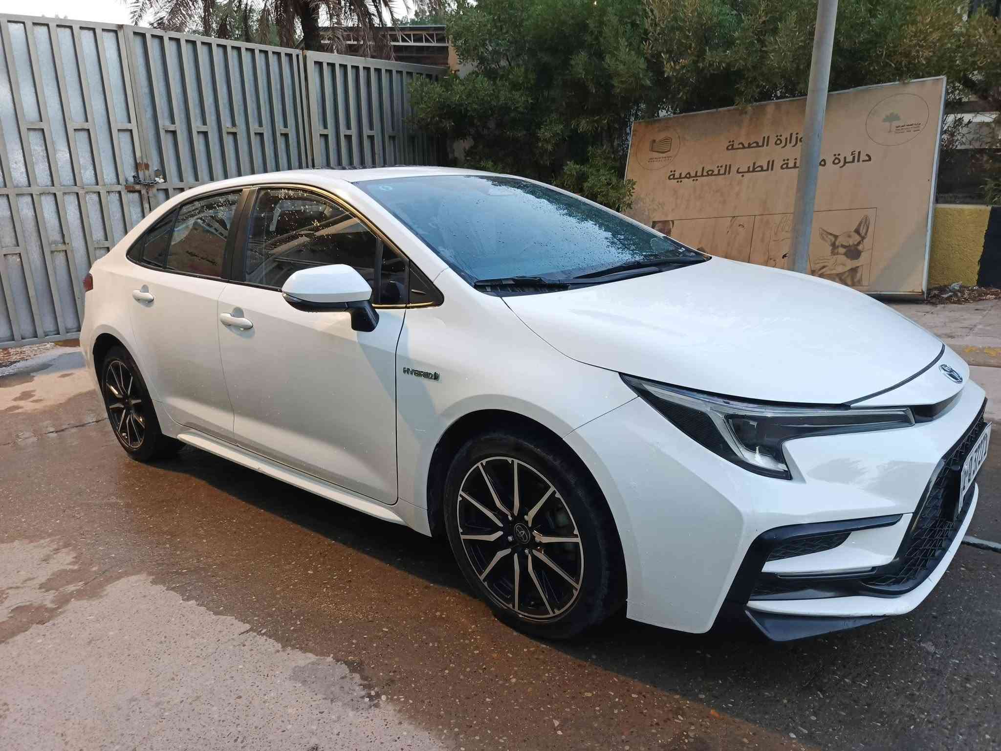 كورلا 24 هايبرد فئة اس فول رقم بغداد باسمي هزة وسنوية ورقم كله جديد مكفولة من الصبغ بيهه بارد بالبابتين طخة دراجة وتكحيلات بسيطة بالدعامية واضح بالفيديو والصور مواصفات فتحة وكشن كهرباء وجلد ويل اسود 17 ورادار وتوقف ذاتي ولد امامي وخلفي ماشية 43 وسعره النهائي 148 بدون عملة رجاء جوة هذا السعر ما ابيع مكاني بغداد حي الجهاد الاتصال على الرقم ***********
