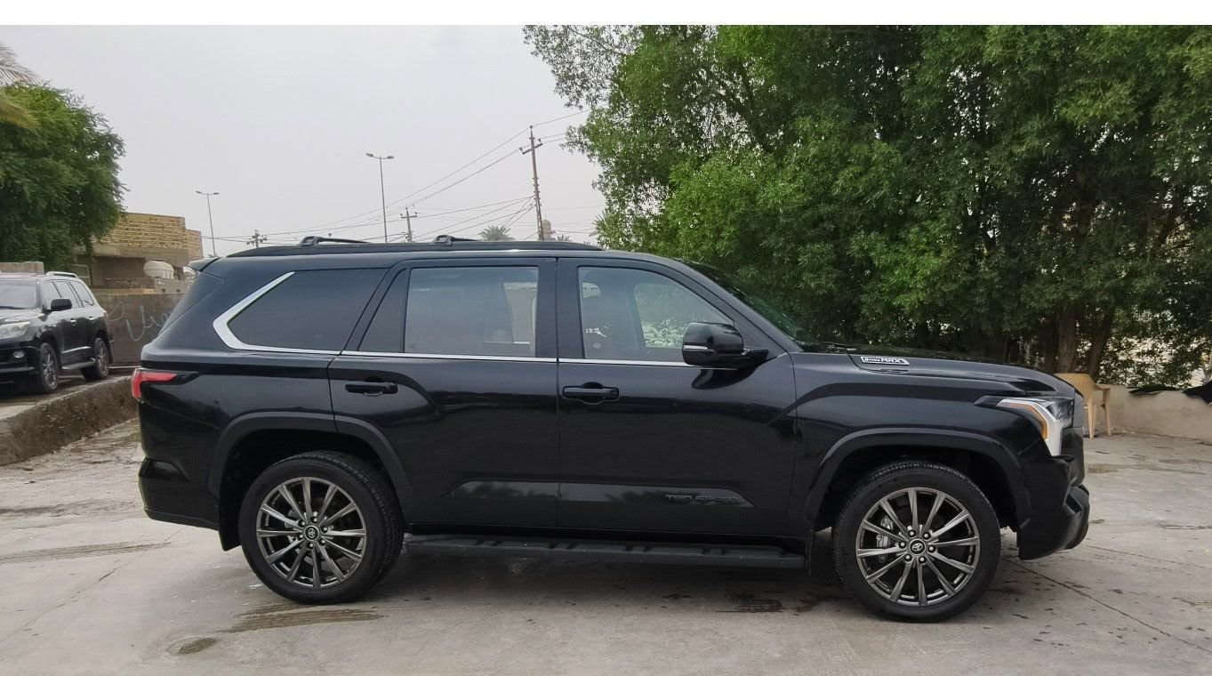 سلام عليكم 
تويوتا سيكويا 2023 للبيع فقط 
TRD SPORT 
سياره حادثها موضح بلصور صبغ فقط العركجين الجاملغ رجع بارد 
ماشيه 43الف
بجم كبس سياره متعوب ع تصليحها ويل لكزز 25 مع تخم تاير 
مكانها ديوانيه 
السعر  40 يعني أربع شدات 
***********
