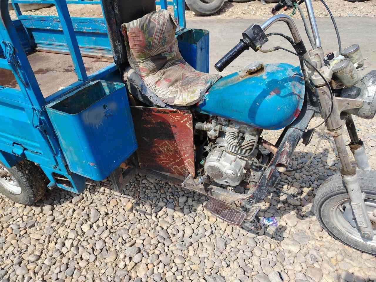 السلام عليكم
ستوته للبيع موديل 16 كلك بدون أوراق جاهزه محرك كهربائيات تايرات السعر ٦٠٠ واسط العزيزيه
***********
***********
