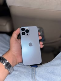 ايفون 13 برو ماكس • ذاكرة ١٢٨ • بطارية ١٠٠