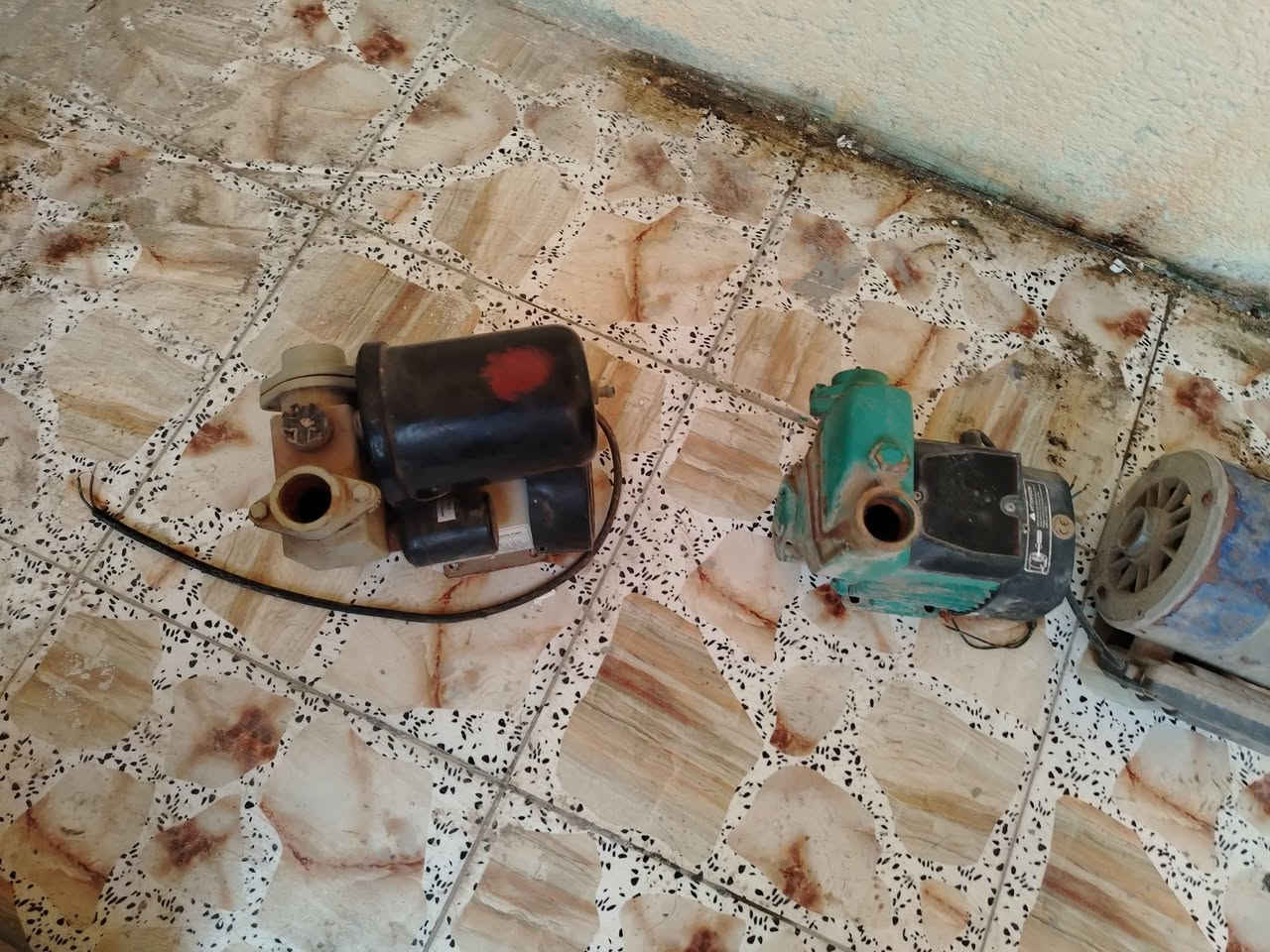 السلام عليكم
ماطورات2 مبرده برفاب2 واثنين 2 وماطور وبوستر مي اسعار مناسبه مكاني بغداد دوره شارع ٦٠ الاتصال على الرقم *********** بغداد, العراق
