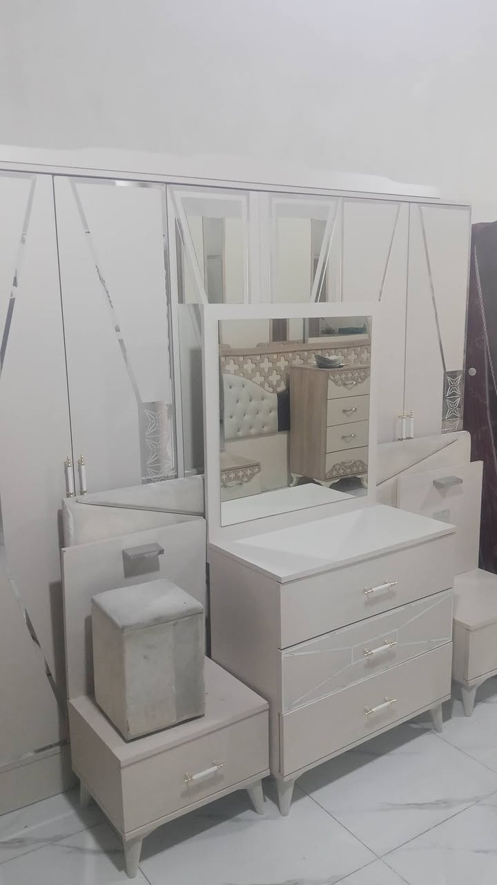 عرفه نوم تركي6 قطع نضيفه جداً سعر 450  الشراي يتصل ***********
