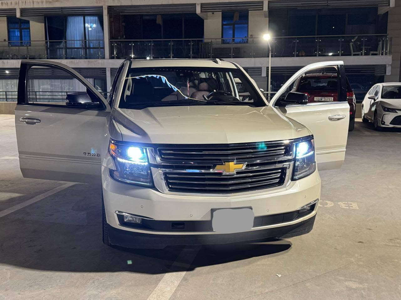 تاهو ٢٠١٥  النوع LTZ اللون صدفي
المواصفات خليجي 
اعلى فئة معروف LTZ بمواصفاته 
السيارة مكفولة 
عداد الكيلومتر ١٢٤ الف كيلومتر فقط
السعر ٣٤٠٠٠ دولار وبيه مجال بسيط جداً
*********** واتس اب فقط
