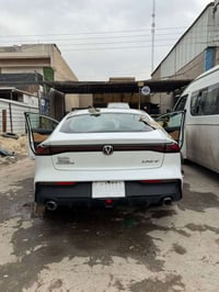 يوني في • فول مواصفات • ٥١٠٠٠ كم