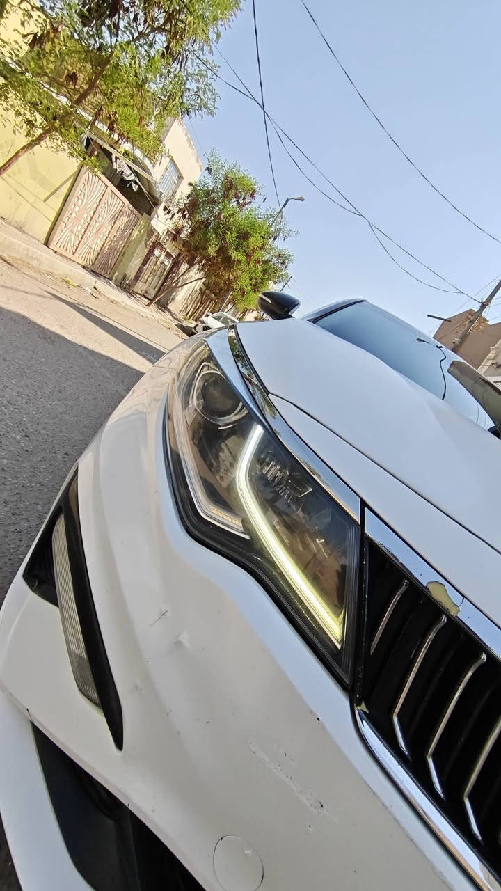 اللهم صل ع محمد وال محمد
النوع : Kia Optima
سعه المحرك 2.4 GDI طياره بدون اي دونز 
سنه الصنع : 2020 
رقم اربيل الجديد هزه جديده باسمي

الكير ولمحرك كفاله عامه بدون فتح 

الضرر بسيط جدا بدون بدواخل بدون ايرباك 
ملاحضه التبديل فقط البنيد باقي السياره ليبل واحد 
بيه بلعراق الداير مال جاملغ الخلفي وبيه بارد بسيط 
فقط لاغير 

السياره مكفوله من الشواصي ولغود ولدواخل حتى الايرباك بلاد

الموصفات 
1 كشنات جلد 
2 كشنات كهرباء 
3بصمه تشغيل 
4 ليد امامي خلفي 
5 توقف ذاتي مانع تصادم
6 نقاط عميه
7شاشه اعطال
8شاشه كبيره كار بلي 
9تحذير الخروج عن المسار 
10 تحكمات ستيرن 
11جام اوتو 
12كامره خلفيه اصل
13 نضام(SPORT_Eco) ✈️
14حساسات خلفيه 
15 اشاير بلمري
تبريد ثلج منضومه جديده
السيارع ربع ماتصرف عليها

جام السياره عليه عازل حراره اصلي 
السياره عليه ادامه كلشي جديد وكاله
تخم تاير جديد 

مكان السياره الديوانية مركز المدينه 
السعر مناسب بل نسبه النظافت السيارة تعال خاص و تدلل ❤️

***********
