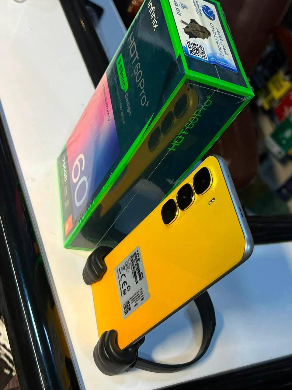 🚨 عرض خاص جداً للبيع! 🚨
📱 Infinix HOT 60 Pro+
(التصميم الأنيق والنحيف مع أقوى أداء بفتئه)
✨ أبرز المواصفات:
 🕹️ الأداء والألعاب: يدعم 60 FPS فريم بثبات تام وسلاسة عالية.
 💾 الذاكرة الداخلية: 256GB مساحة واسعة لكل ملفاتك وألعابك.
 ⚡ الرام: 16GB (8GB أساسي + 8GB إضافي).
 📸 الكاميرا: بمستشعر SONY IMX882 الفاخر لتصوير ودقة جبارة.
 🔊 الصوت: نظام صوتي مميز وضبط وتطوير شركة JBL.
 📐 التصميم: أنحف هيكل وشاشة ممتازة جداً ومريحة بالاستخدام.
💰 السعر: 270 ألف دينار (وبي مجال للشراي الجاد)
🚚 توصيل متوفر لجميع المحافظات 🇮🇶
📞 للطلب والتواصل المباشر:
أمير علي: ⁠***********
