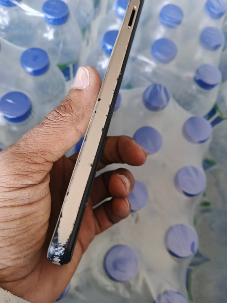 انفنكس سمارت8 ذاكرة الجهاز 64
جهاز مبدل شاشه فقط وصار بيهه فطر خفيف جوة واضح بالصور شعرايه
بي نقص بيت السيمكارت فقط كله شغال وعل فحص
للبيع السعر 45 الف فقط الجهاز بودن ملحقات
المكان حي الاعلام او التراث قرب البانزين خانه
***********
