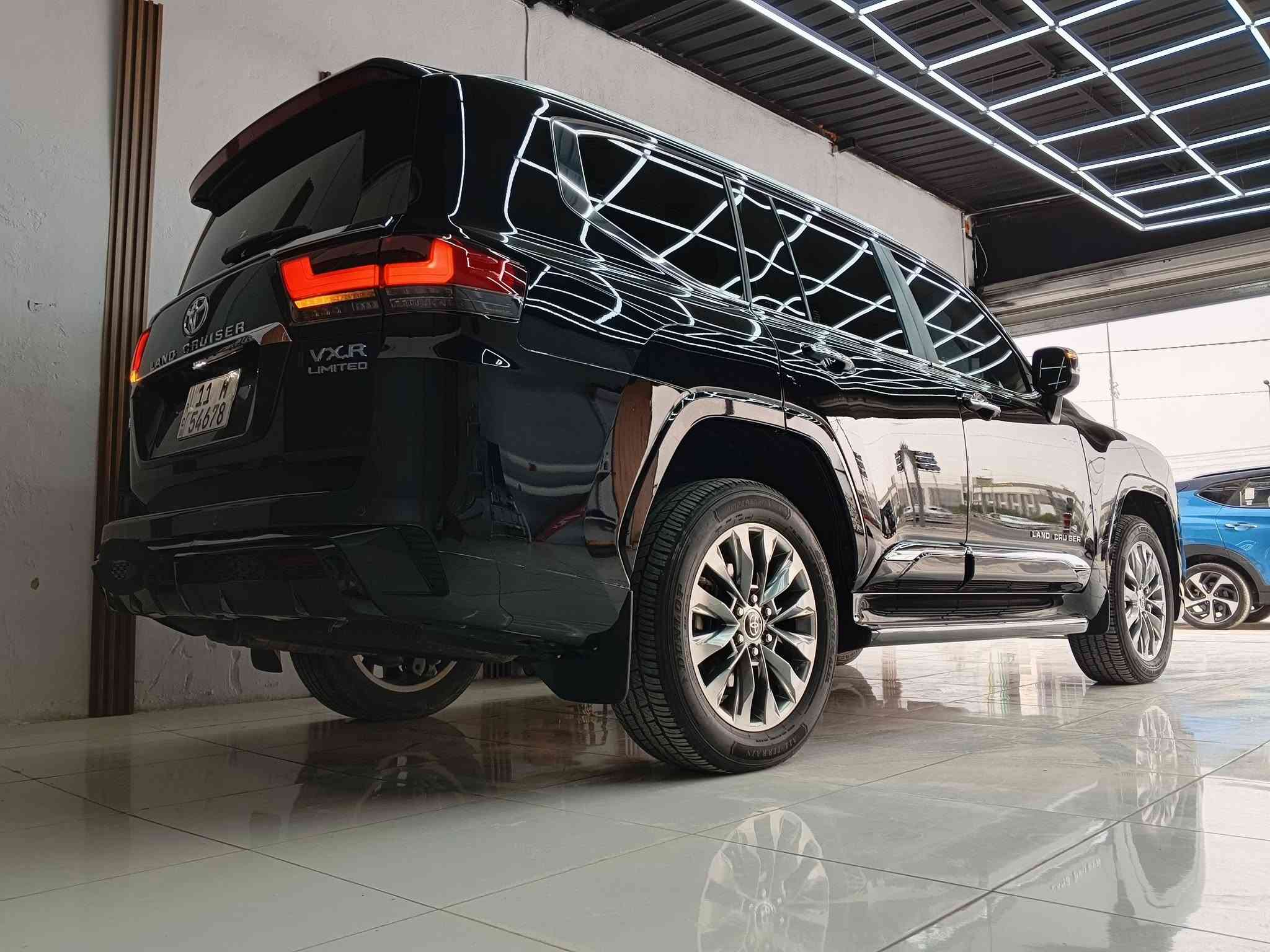 لاندكروز VXR • موديل ٢٠٢٤ • ماشي ٢٦ الف