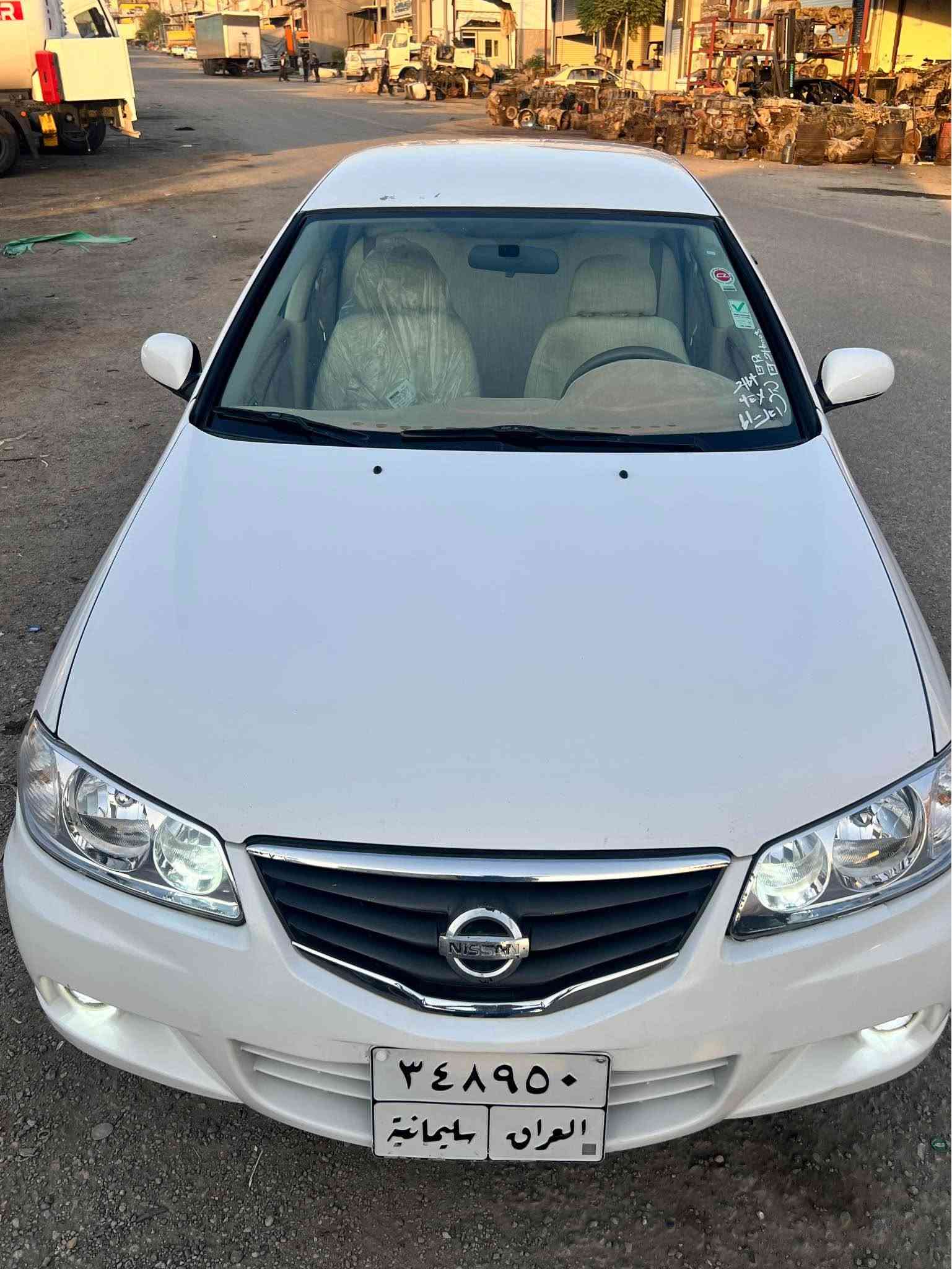 نیسان سەنی ٢٠١٠ یابانی بۆ فرۆشتن
فول مواسەفات ناو فۆرمیکا 
کەلە و کۆنترۆل 
بێ بۆیاخ بەس ساردی هەیە لەگەل قرچێکی بچوکی هەیە لە دواوە  پێش کەپس رەسمی سۆنەرم داناوە
یەک دیناری مەسرەفی نیە بەشەرتی هەموو شتێک
بەس سەنەوی بەسەرچووە 
لە سلێمانیم
پەیوەندی بکە بەو ژمارەیە
*********** Singapore
