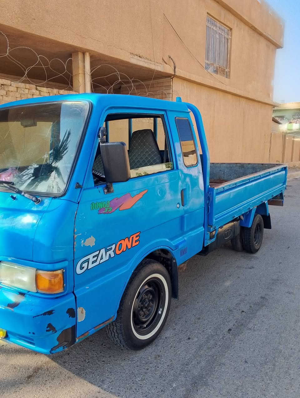 السلام عليكم كيا بنكو 96 قمارة وربع سبعة جنكال تخم تاير داينمو جديد راديتر جديد كهربائيات كله شغالة السيارة عليها إدامة كاملة ومتعوب عليها رقمها ديالى الدولي  السعر 60 وبيها مجال قليل *********** مكان السيارة ديالى شرط التحويل بدون وكالة
