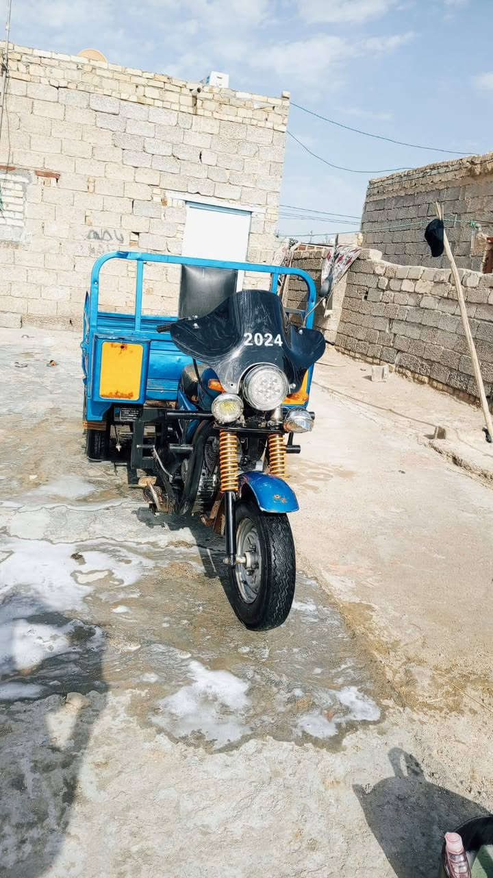 السلام عليكم ستوته للبيع موديل 17 رجلها بمليون 700 وبيها مجال***********
