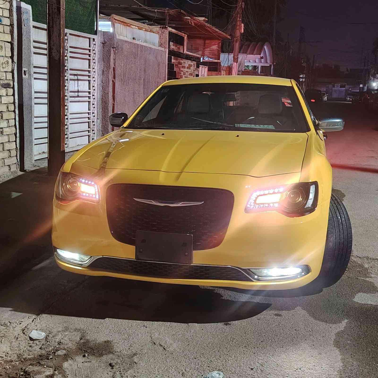 كرايسلر 300 • موديل ٢٠٢٠ • رقم بصره
