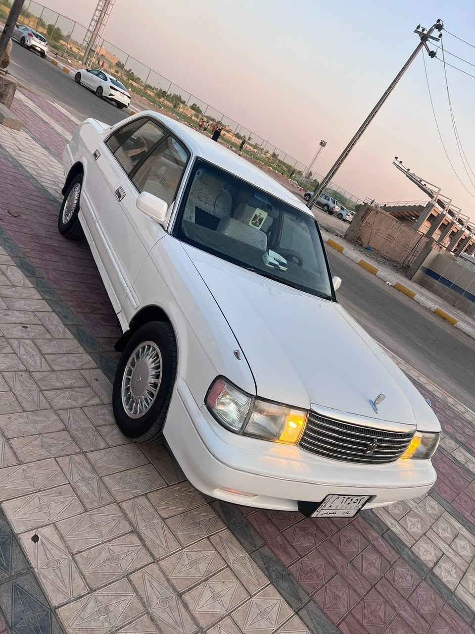 سلام عليكم سياره ارنب كراون مكفوله من الضربه والكصه والنقل جثه والعيب الشرعي كير ومحرك جدد حداده جديده تخم تاير جديد تبريد ثلج كهربايات كله شقاله تحويل مباشر الرقم بغداد السعر 70وبيه مجال الرقم للستفسار *********** ناصرية, ذي قار
