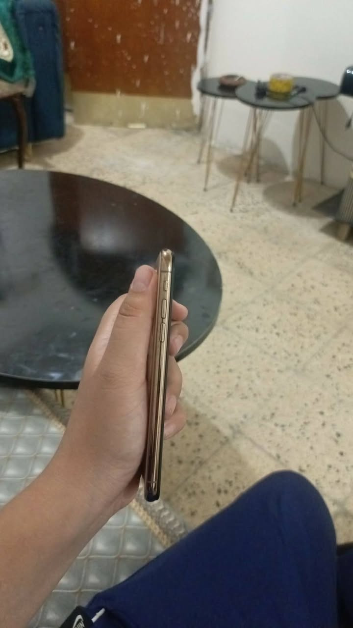 آيفون XS • ٢٥٦ • فيس آيدي معطل