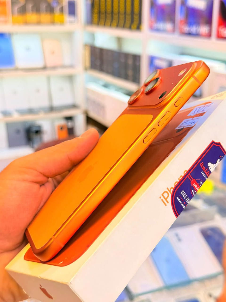 ايفون 17برو ماكس ذاكره 256بطاريه 100جهاز اخو جديد زبغ واحد مابي وتر بروف جهاز بمعنه كلامه نضيف جهاز ايسم كارت لوان مميز لا مفتوح ولا مصلح ملحقات كامله داخل ضمان وكاله 
سعر 1700الف قفله من الاخير 
بغداد البياع 

***********

نص مكتوب في الصور:
- حالة البطارية
- عادية
- تعمل بطارية iPhone هذه على النحو المتوقع. حول البطارية والضمان...
- الحد الأقصى للقدرة
- ١٠٠٪
- هذا قياس لقدرة البطارية مقارنة بقدرتها عندما كانت جديدة. قد تتسبب القدرة المنخفضة بتقليل ساعات الاستخدام بين عملية الشحن والأخرى.
- عدد الدورات
- ١٧٤
- هذا هو عدد مرات استهلاك iPhone لقدرة البطارية. معرفة المزيد...
- تاريخ التصنيع
- تشرين الثاني ٢٠٢٥
- أول استخدام
- كانون الثاني ٢٠٢٦
- ١١:٢٩
- حول
- الاسم
- < iPhone
- إصدار iOS
- < 26.6.2
- اسم الطراز
- iPhone 17 Pro Max
- رقم الطراز
- MFY94J/A
- الرقم التسلسلي
- JJK91MH4LV
- الأغاني
- .
- الفيديوهات
- الصور
- السعة
- ٢٥٦ غ.ب.
- متوفرة
- ٢٣١,١٥ غ.ب.
- عنوان Wi-Fi
- C4:16:8F:37:6A:4C
- Bluetooth
- C4:16:8F:37:8F:60
- البرنامج الثابت للمودم
- 1.70.01
- SEID