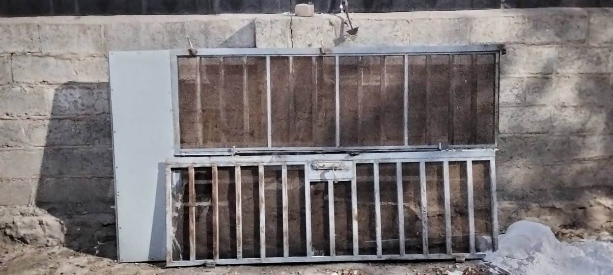 باب • نضيف • سعر مناسب