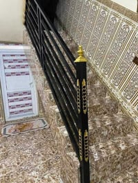 حداده عامه متنقل لعمل جميع اعمال الحداده والصباغ بسعار مناسبه 07770369...