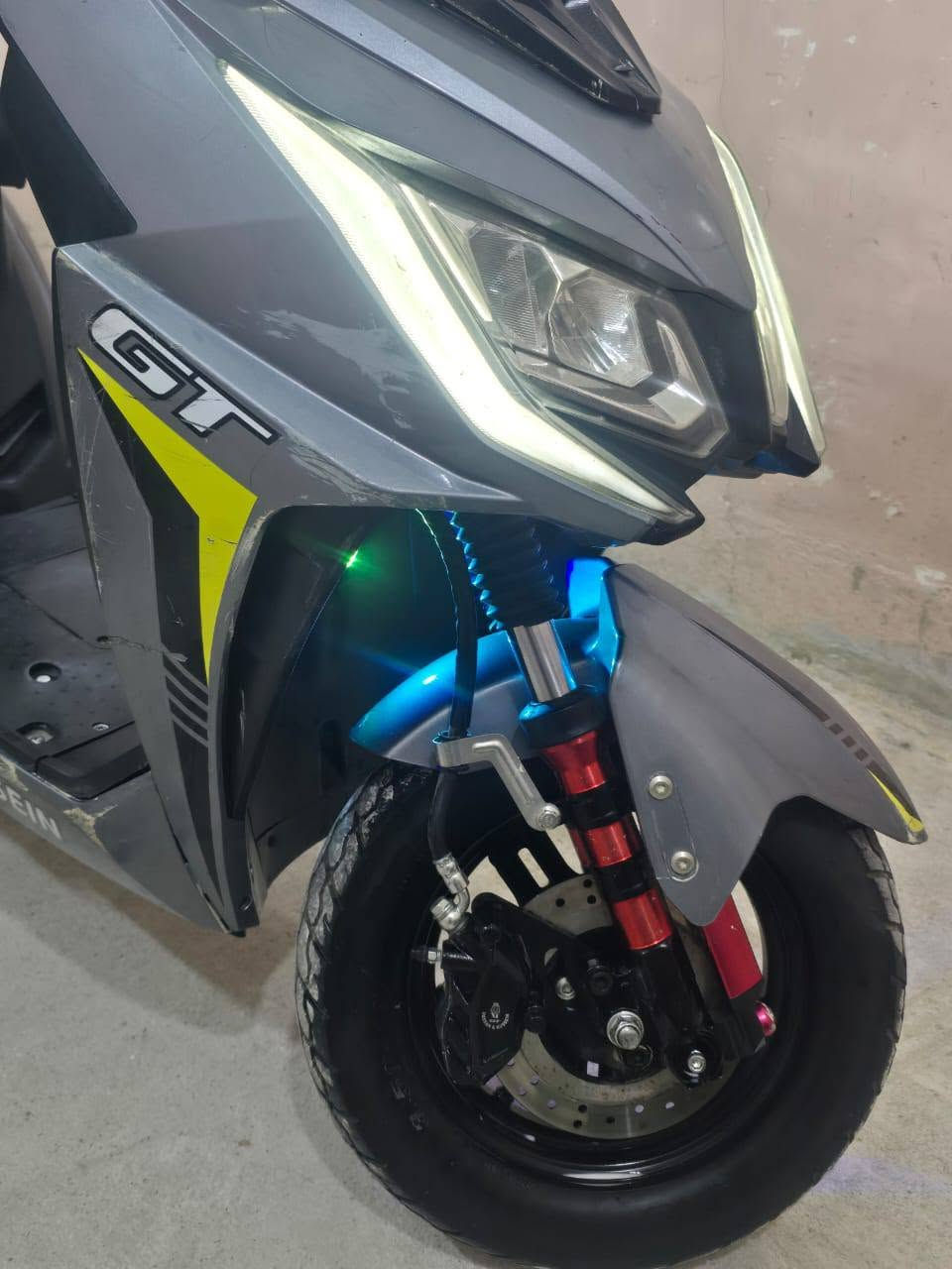 دراجة شحن • ٦ بطاريات • حسن وحسين GT