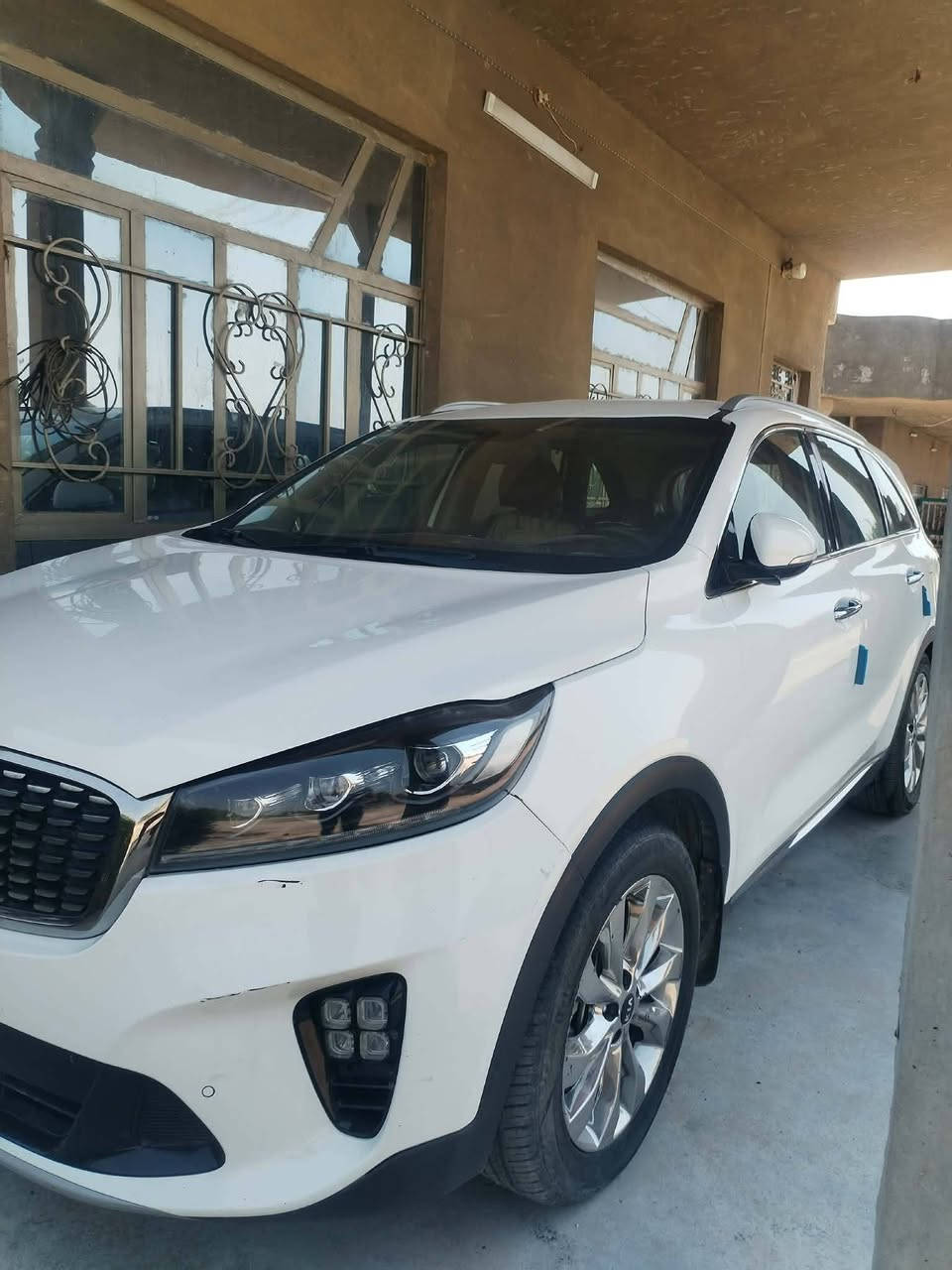 السلام عليكم 
للبيع سورنتو 2019 خليجي مكفولة
رقم بغداد بسمي ماشية 143km
السيارة جديدة بمعنى الكلمة
6 سلندر 3500
7 راكب 
3 قطع تبريد
بصمة
بصمة ابواب 
جنطة كهربائية 
جنطة ذكية 
كشنات جلد+ كهرباء
رادار +  كامره 1
سايد ابريك بل رجل 
انظمة قيادة نظام ترحيب 
حساسات امامي و خلفي 
السيارة على وضع الشركة
مكان السيارة  بغداد اللطيفيه / *********** 
وتساب
