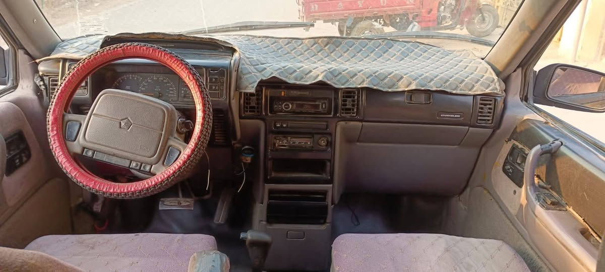 اسلام عليكم عندي دوج كلازر موديل ٩٣ كير ومكينه كامري ابو الجف جديد بسمي رقم انكليزي السعر ٢٣ رقم الهاتف *********** مكاني بغداد
