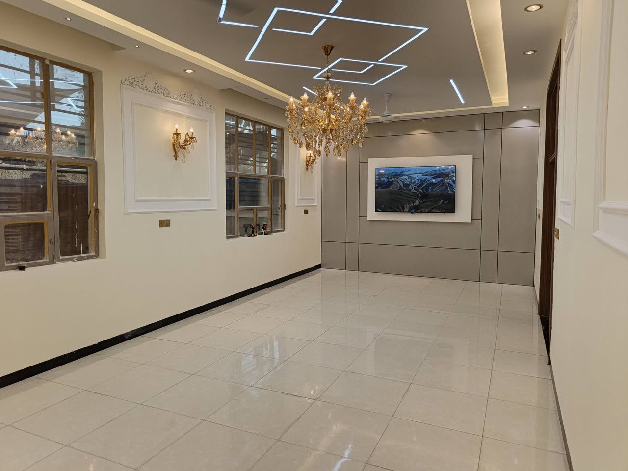 ديكورات داخلية • ديكورات خارجية • تصميم حديث