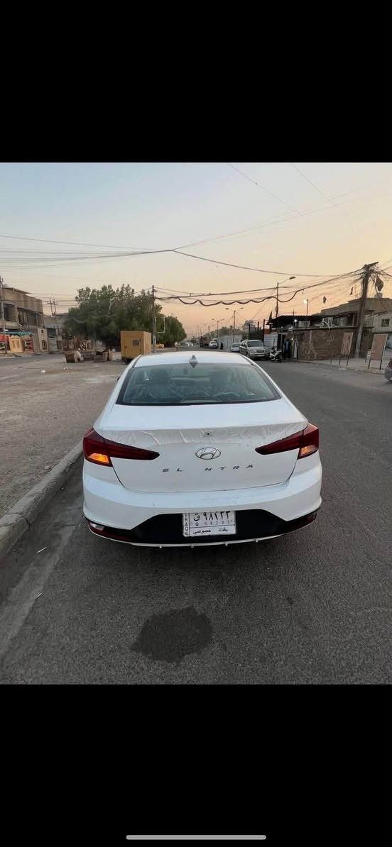 النتره 2020
رقم بغداد
حادثه صندوك وبيها مكانات 
صبغ ب 105
***********
