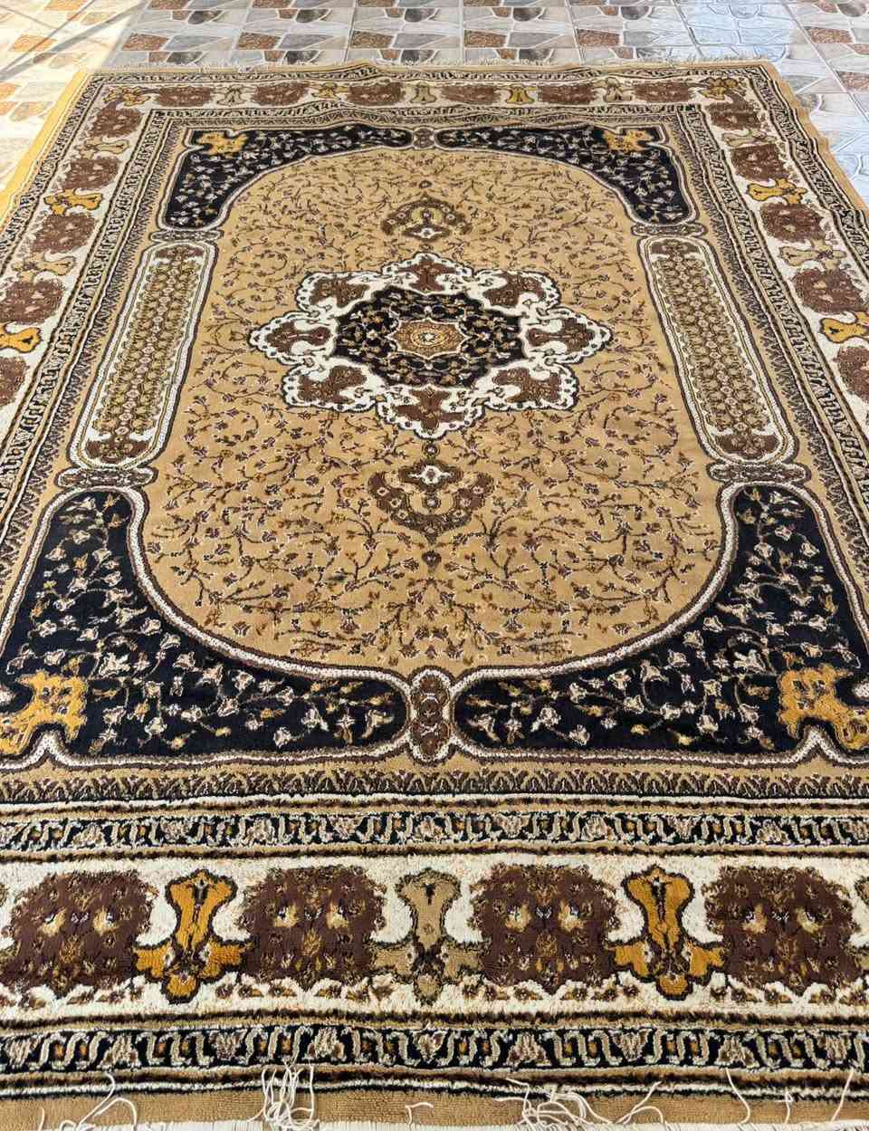 لالسلام عليكم ورحمه الله وبركاته عندي غراض مستعمله نظيفه للبيع وهذا رقم البائع مكلفة بالنشر***********
