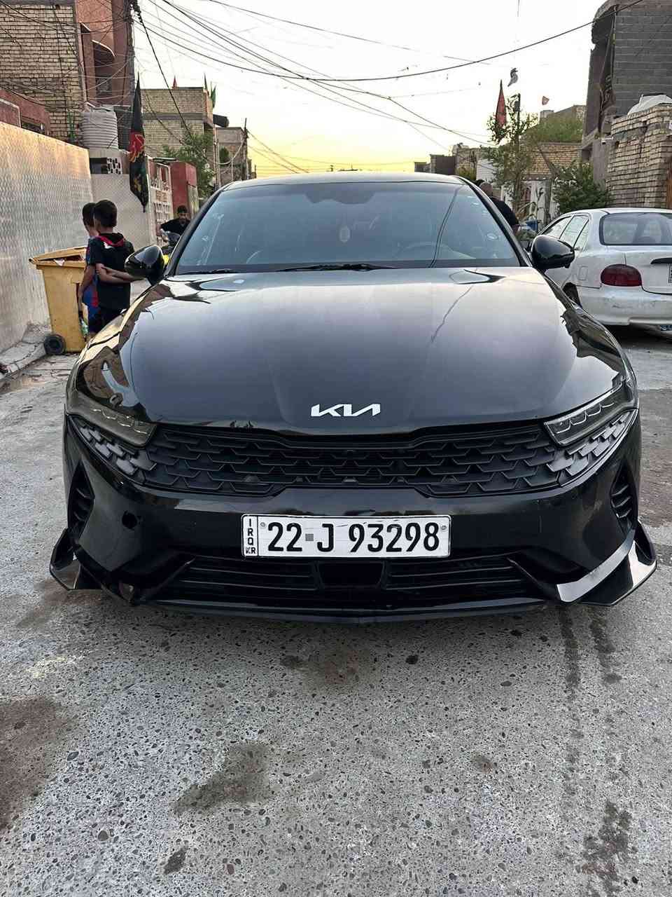 جي تي لاين K5
وارد امريكي
 الحادث كما موضح بالمنشور فقط 
فل مواصفات 2022
المحرك 1600 تيربو
بصمه تشغيل عن بعد 
بصمه ابواب 
اشارة ترجيب عند الاقتراب
شحن هاتف لاسلكي
قياده ذاتيه 
هاند بريك بصمه
مثبت سرعه
ABS نضام
مانع انزلاق
حساس أطارات
بك لايت ليد امامي خلفي
شاشة كبيره 
شاشه تدعم الكاربلي
كشافات امامي
شاشه اعطال
رادار جانبيه
رادارات امامي خلفي 
مراقبة النقطة العمياء
رادار الخطوط البيضاء
اشاير بالمري
مقعد السائق كهربائي
4  انضام قياده __أيكو + سبورت +سمارت +نورمال
فول تحكم ستيرن
كزوز سرعه
كير أوتو + عادي
مصابيح خلفية LED
مصابيح ضباب LED
رادار ضباب
2 وضعيات كامره 
حساس A/C تبريد عند اتصال الهاتف
حساس صندوك ذكي عند الاقتراب
الحادث بعده ممصلح كما موضح بالصور فقط 
ماشيه 82 الف كم
السعر (((153))) وبيها مجال قليل
العنوان البنوك حي سومر 
***********
***********
