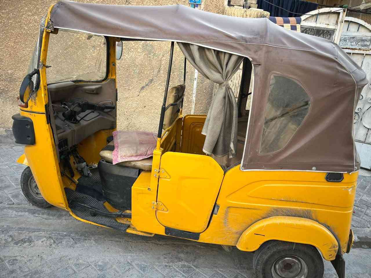 للبيع موديل 21 رقم نكليزي باسمي رايدههه ب7 وبيههه مجال مكاني بغداد مدينة الصدر ***********
