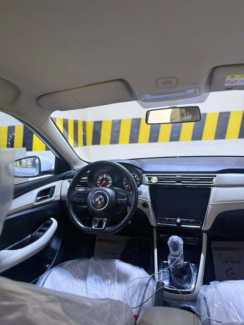 MG 5 2024
(كفالة عامه) + بيها ملاحضات بسيطة 
كير مكينة ( مكفولات)
رقم بغداد ( باسمي) وهزة وسنوية جديدة 
 السيارة بيها منضومة غاز ⛽  (60)  لتر 
مواصفات/ بصمة وكامرة وحساس ومثبت سرعه وشاشه كبيرة وتحكم ستيرن جهتين واشاير بالمري جام كله كهرباء لايت وبكلايت لد وترحيب
ماشية (49 )  ألف تقريبا 

(مكاني بصرة)          س ع ر ( 102 )
 
هاتف 📞 / *********** 

(بيع نقد ) أو (مراوس )
