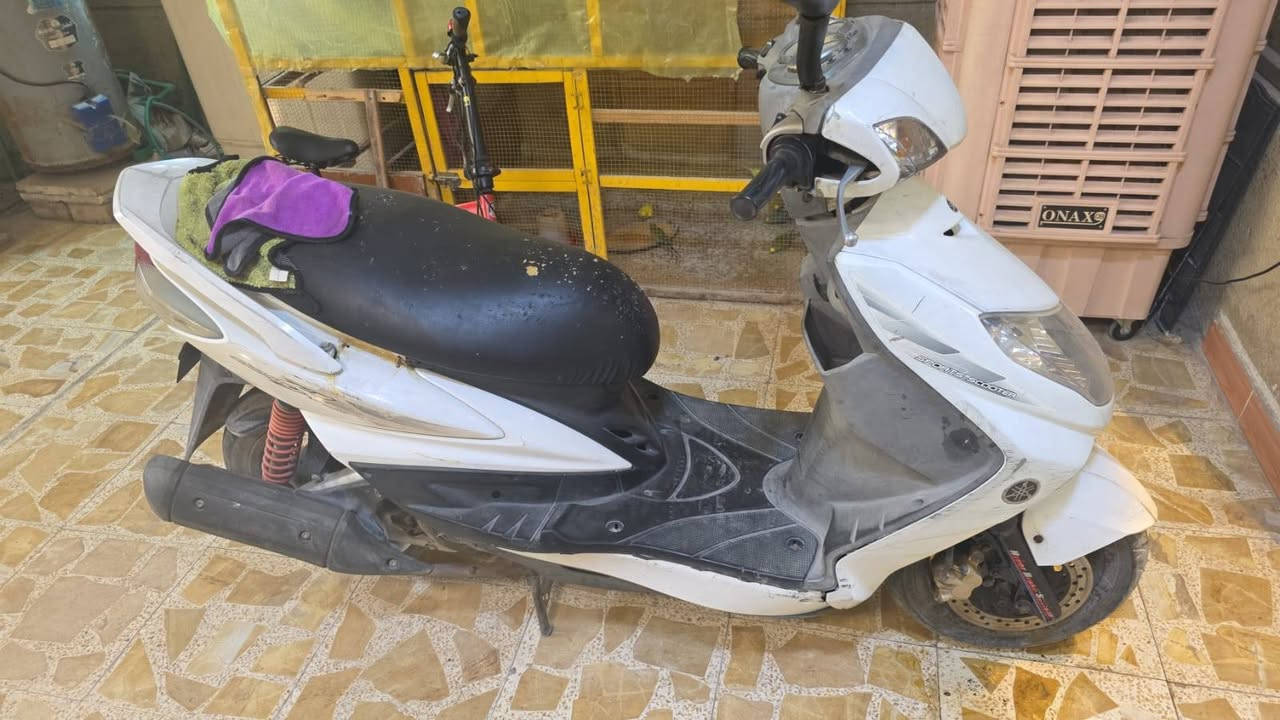 سلام عليكم دراجة سكنس فحل دراجة نضيفة كفرات بلادية مكينة بلادية مكفولة كفالة عامة مكلف بل نشر هاذ رقم صاحبهة ***********
