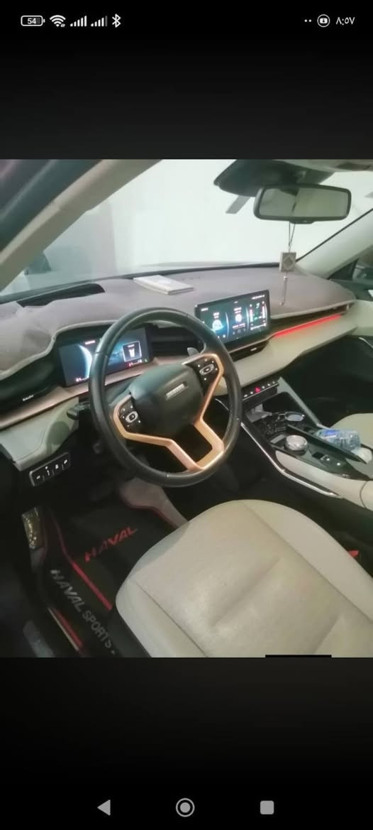 هافال موديل 22 فول مواصفات 
محرك تيربو 2000
مكفولة كفاله عامه خليجي 

للبيع | هافال  

🚗 موديل: 2022  
⚙️ المحرك: 2.0 لتر تيربو (4 سلندر)  
🏁 القوة: 196 حصان  
💪 العزم: 325 نيوتن.متر  
🔄 ناقل الحركة: أوتوماتيك دبل كلج (DCT) 7 سرعات  
🛞 الدفع: رباعي (4WD)  
⛽ سعة خزان الوقود: 61 لتر

المواصفات:
✅ فتحة بانوراما  
✅ شاشة وسطية كبيرة 12.3 إنج  
✅ شاشة عدادات رقمية  
✅ كاميرات 360 درجة  
✅ حساسات أمامية وخلفية  
✅ تشغيل بصمة ودخول ذكي  
✅داتا شو
✅ مقاعد جلد  
✅ تدفئة وتهوية للمقاعد 
✅ شاحن لاسلكي للموبايل  
✅ Apple CarPlay  
✅ مثبت سرعة ذكي (Adaptive Cruise Control)  
✅ نظام المحافظة على المسار  
✅ تحذير من الاصطدام الأمامي مع فرملة طوارئ  
✅ أنماط قيادة متعددة: عادي – رياضي – ثلج – رمل – طين  
✅ جنوط ألمنيوم قياس 19 إنج  
✅ إضاءة LED أمامية وخلفية

📍السيارة نظيفة 
العنوان البصره
السعر 185 وبي مجال 
***********
